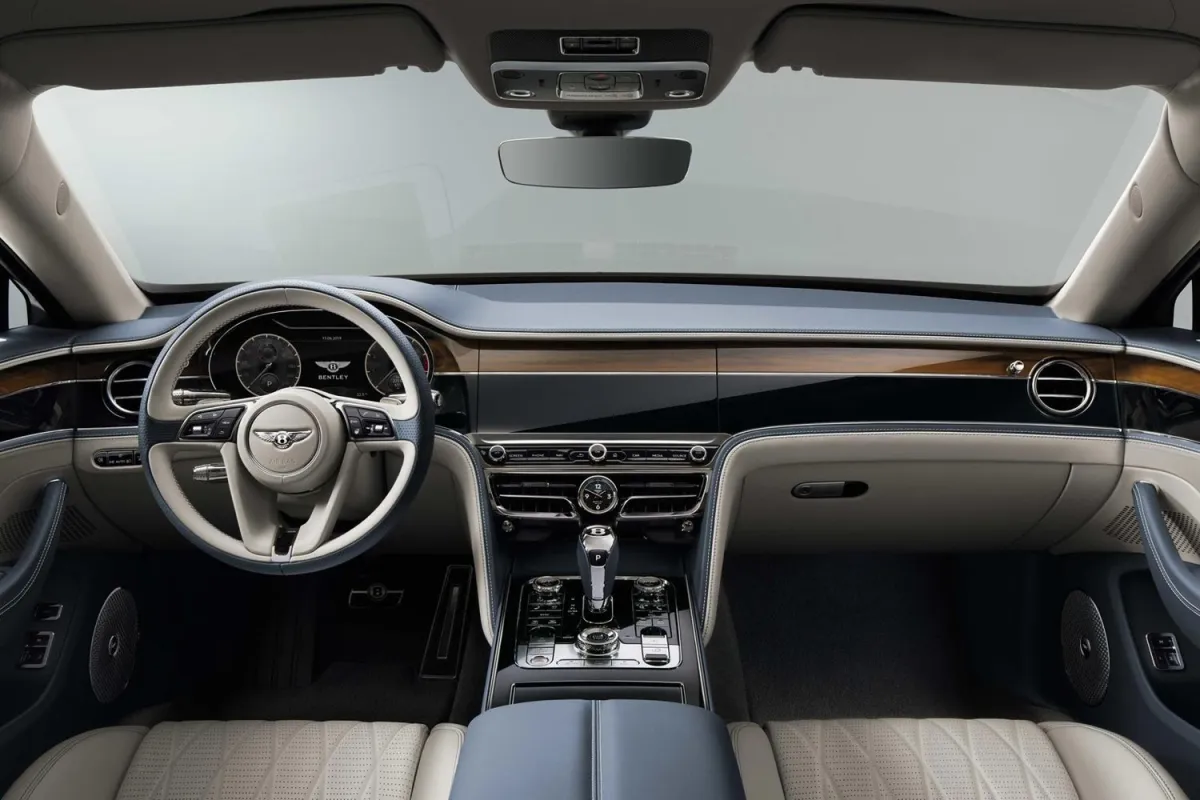 Защитная пленка для салона автомобиля Bentley FLYING SPUR V8 2013-2019
