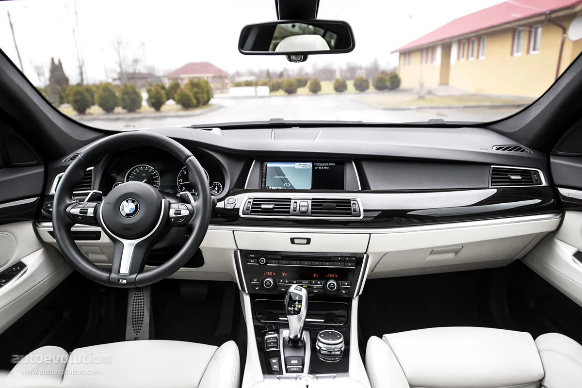Защитная пленка для салона автомобиля BMW 5 Series GT 2015