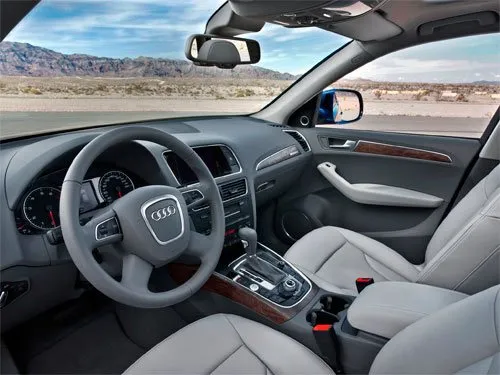Защитная пленка для салона автомобиля Audi Q5 2013