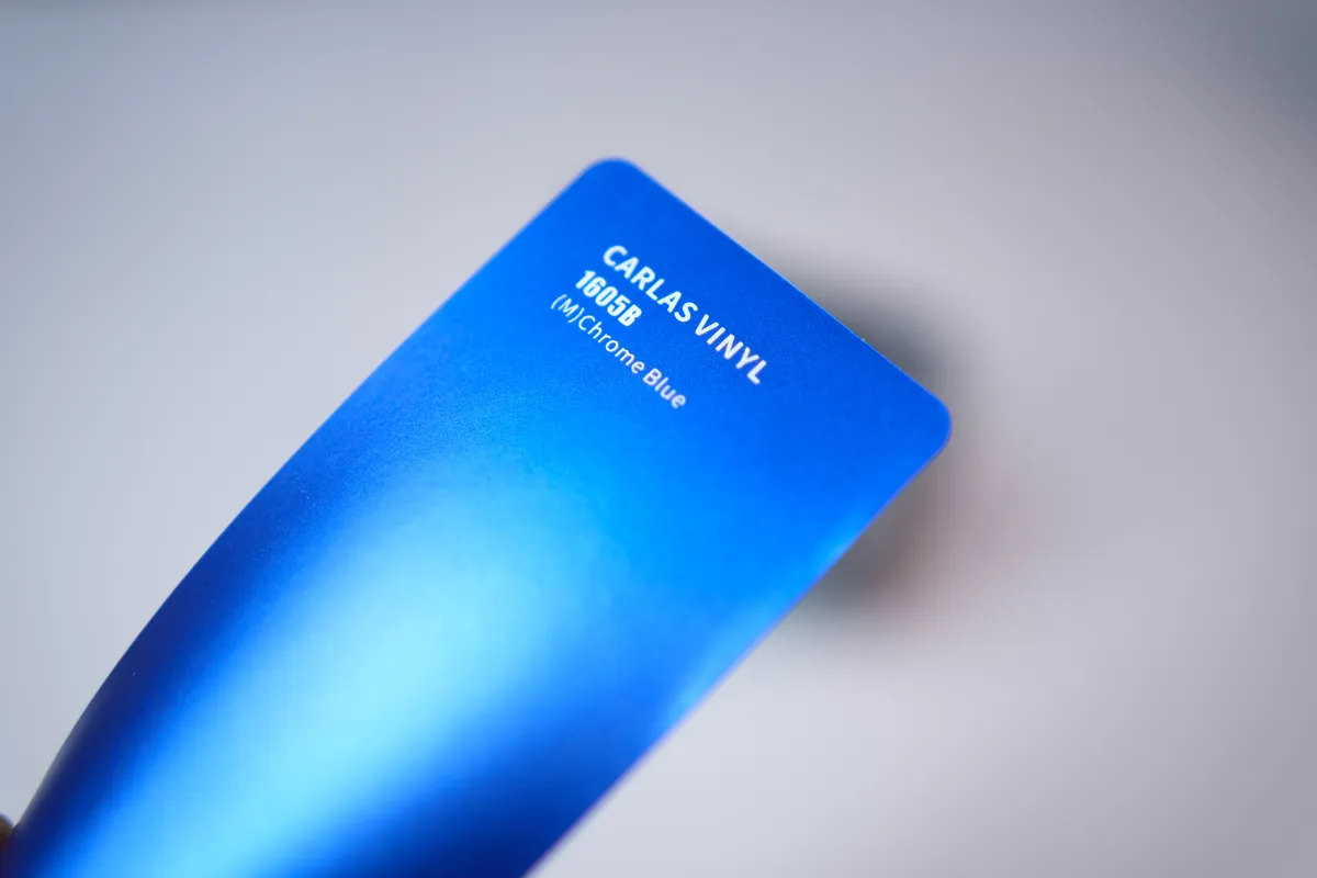 Пленка виниловая Carlas 1605B Chrome Blue